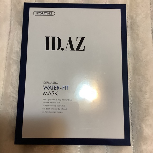 Set of 7 face masks! ACEOLOGY and ID.AZ waterfit face masks - Picture 2 of 7